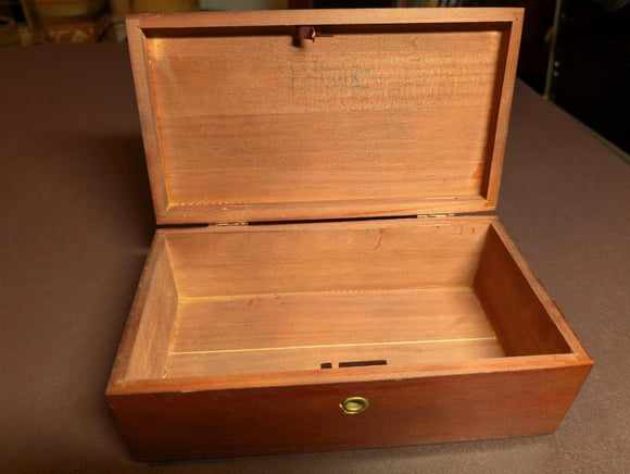 Attrractive Vintage Lane Cedar Dresser Jewelry Trinket Chest - Free Shipping -38