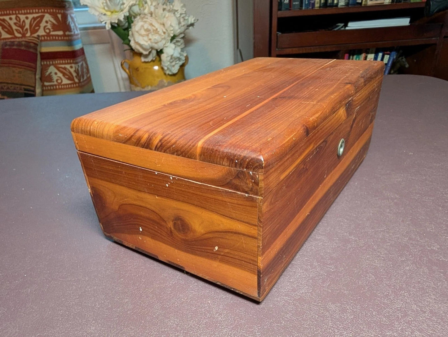 Attrractive Vintage Lane Cedar Dresser Jewelry Trinket Chest - Free Shipping -46