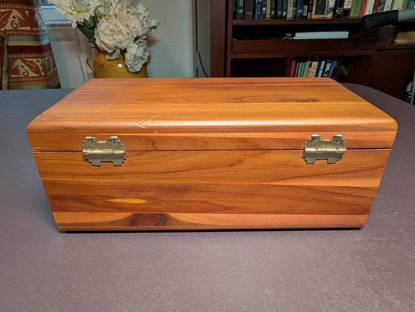 Attrractive Vintage Lane Cedar Dresser Jewelry Trinket Chest - Free Shipping -46