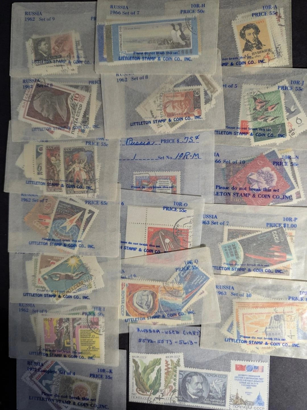 Quantity Russia Stamps in Bags, etc, Unchecked From Estate! -68 Photos