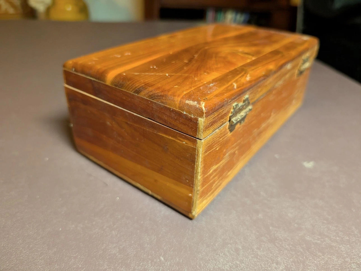 Attrractive Vintage Lane Cedar Dresser Jewelry Trinket Chest - Free Shipping -36