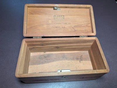 Attrractive Vintage Lane Cedar Dresser Jewelry Trinket Chest - Free Shipping -30