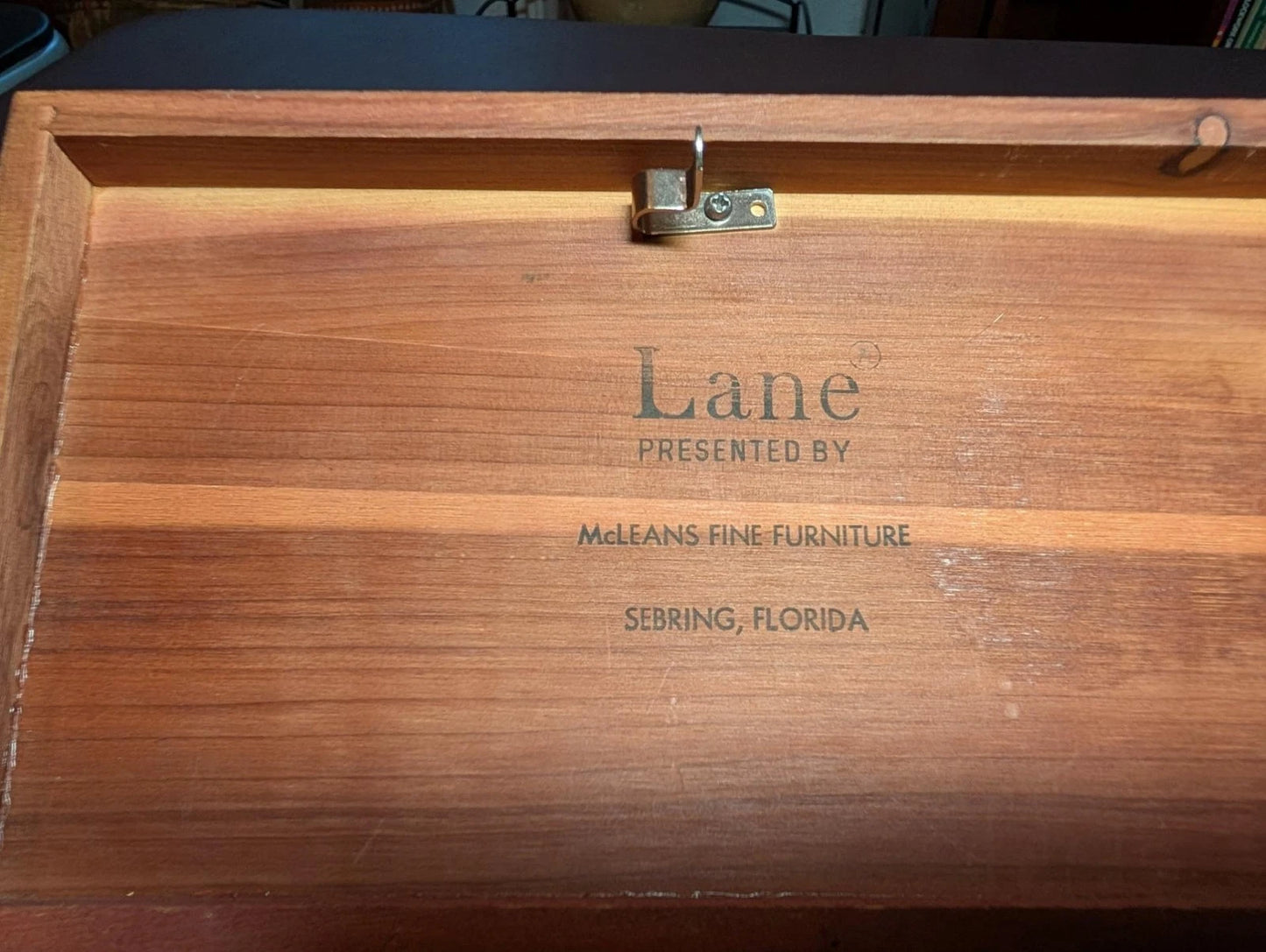 Attrractive Vintage Lane Cedar Dresser Jewelry Trinket Chest - Free Shipping -45