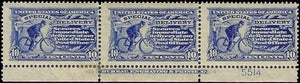 c1911 - #E8 10c Imprint Strip -MH (2 Stamps) - Top Frame Line Missing Error