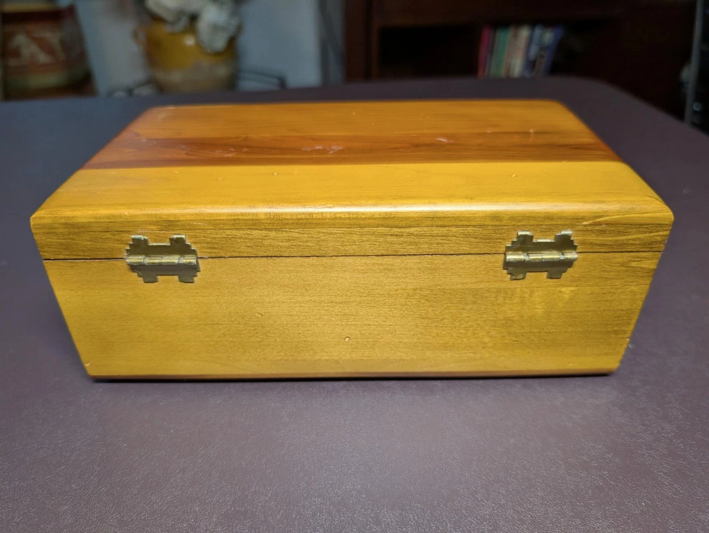 Attrractive Vintage Lane Cedar Dresser Jewelry Trinket Chest - Free Shipping -44