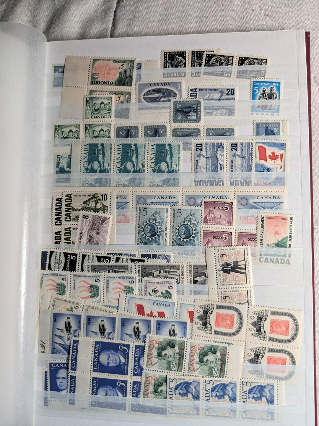 VEGAS - Quantity of MNH & Used Canada in "SuperSafe" Stock Book - 15 Photos