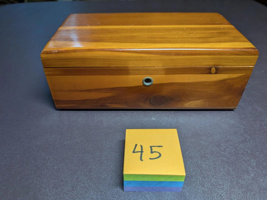 Attrractive Vintage Lane Cedar Dresser Jewelry Trinket Chest - Free Shipping -45