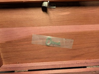 Vintage Lane Cedar Dresser Jewelry Trinket Chest with Key! - Free Shipping -29