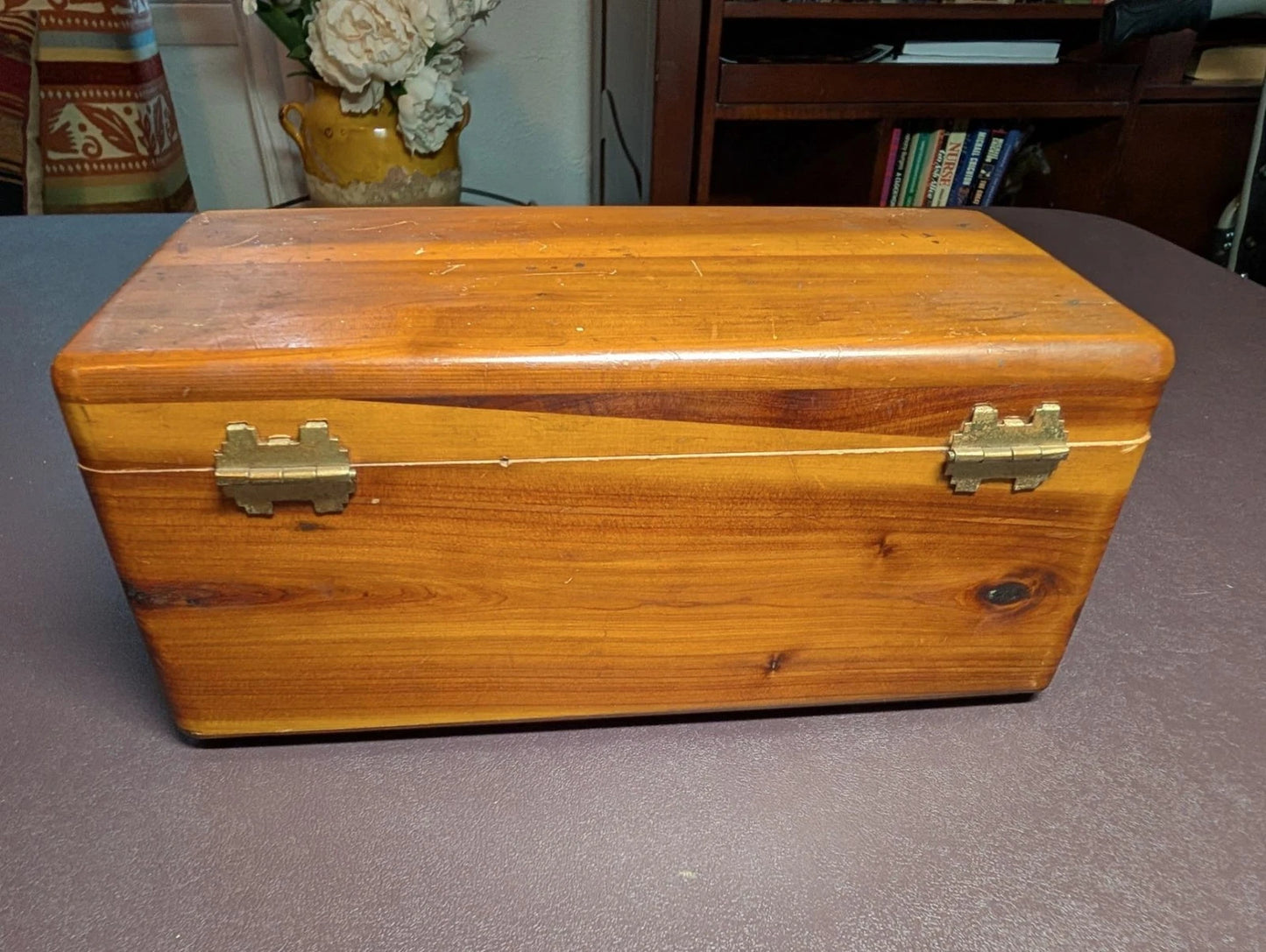 Attrractive Vintage Lane Cedar Dresser Jewelry Trinket Chest - Free Shipping -47