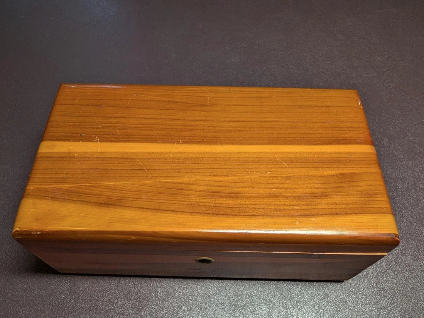 Attrractive Vintage Lane Cedar Dresser Jewelry Trinket Chest - Free Shipping -45