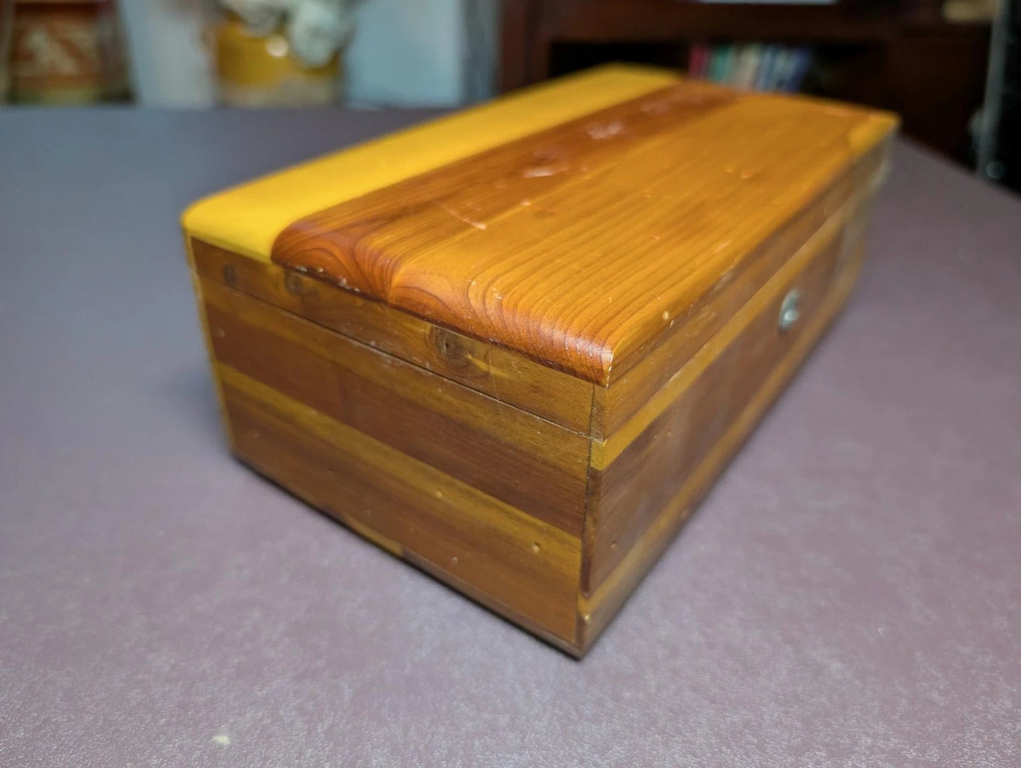Attrractive Vintage Lane Cedar Dresser Jewelry Trinket Chest - Free Shipping -44