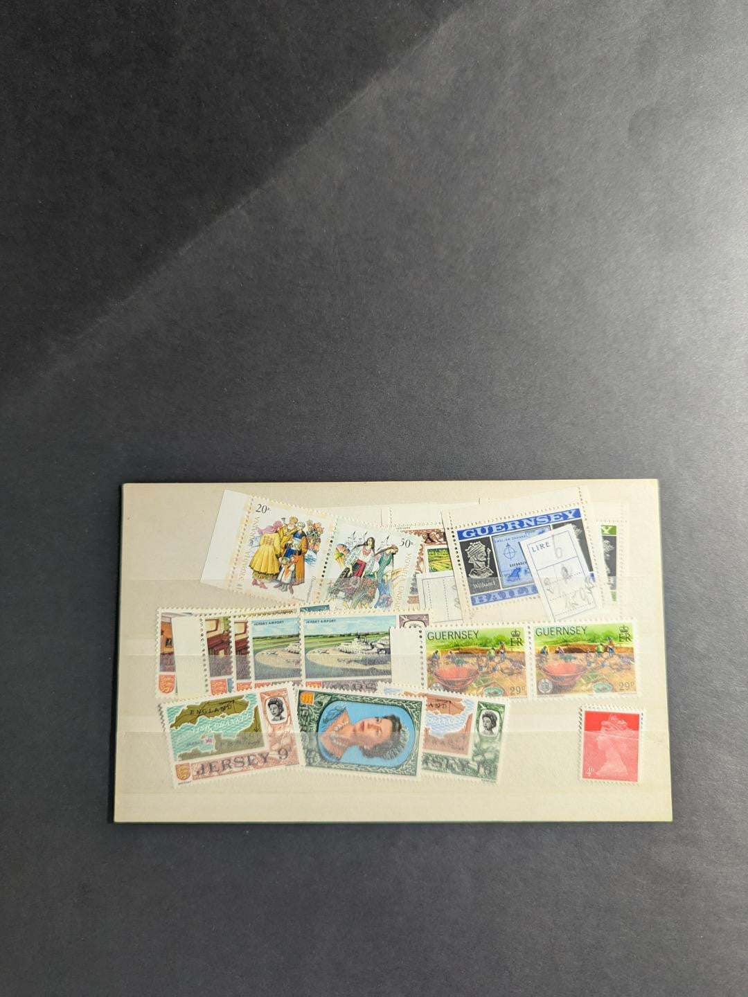 Great Britain Regional Issues Collection - Queen Elizabeth -Mostly MNH ~5 Photos
