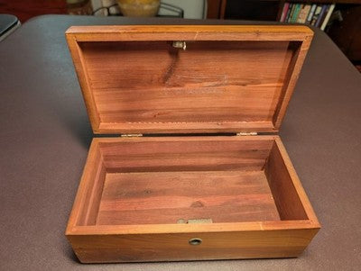 Attrractive Vintage Lane(?) Cedar Jewelry Trinket Chest - Free Shipping -31